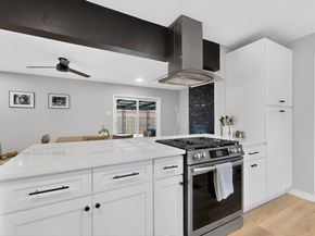 5822  Enchanted Lane , Dallas Texas 75227