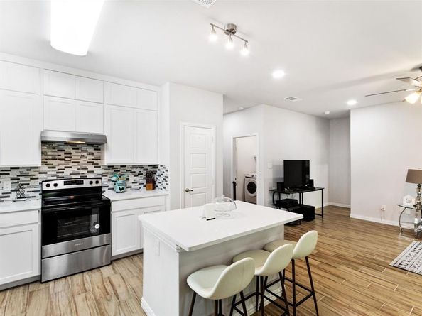 2963  Simpson Stuart Road , Dallas Texas 75241