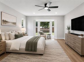 706 W Five Mile Parkway , Dallas Texas 75224