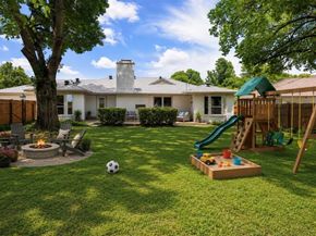 706 W Five Mile Parkway , Dallas Texas 75224