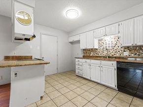 4212  Selina Court , Arlington Texas 76016