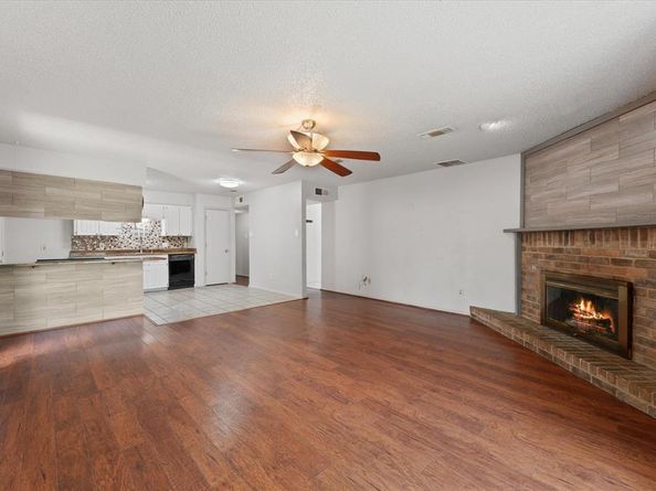 4212  Selina Court , Arlington Texas 76016