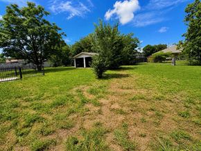 4015  Shadrack Drive , Dallas Texas 75212