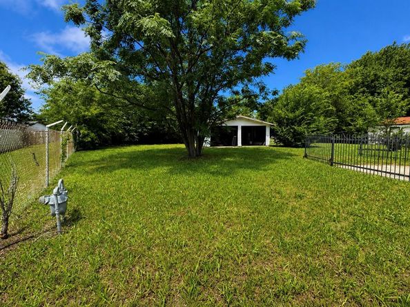 4015  Shadrack Drive , Dallas Texas 75212