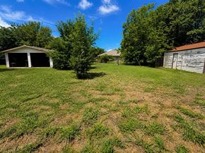 4015  Shadrack Drive , Dallas Texas 75212