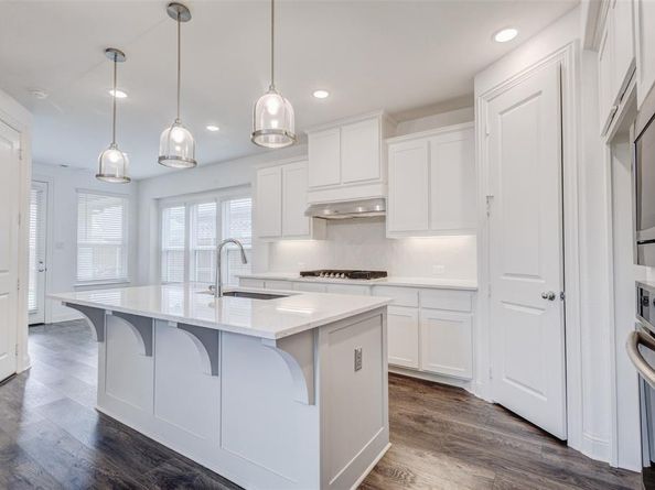 1435  Eden Valleywood Way , Arlington Texas 76005