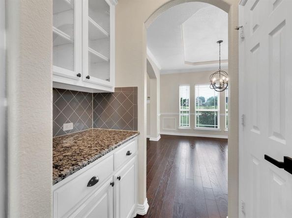 1611  Montelena Avenue , Kennedale Texas 76060