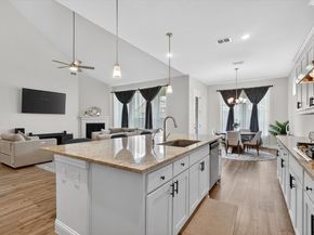 912  Brenda Drive , Mansfield Texas 76063