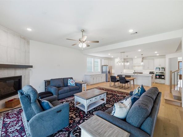 117  Paxton Circle , Arlington Texas 76013