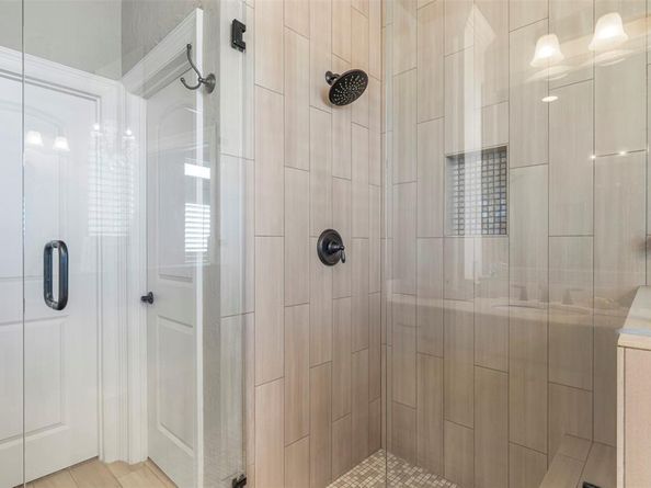 4021  Winsor Drive , Farmers Branch Texas 75244