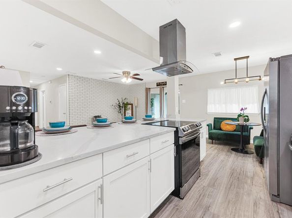 745  Pinehurst Drive , Richardson Texas 75080