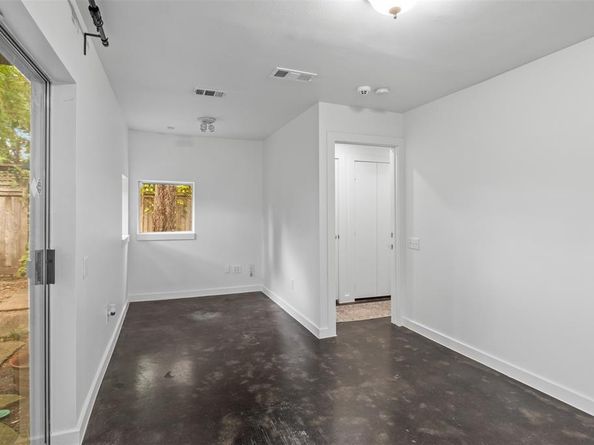 3809  San Jacinto Street  E, Dallas Texas 75204