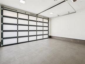 1880  Beaumont Street , Dallas Texas 75215