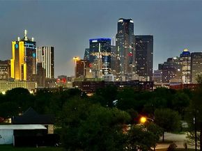 1880  Beaumont Street , Dallas Texas 75215