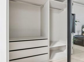 1880  Beaumont Street , Dallas Texas 75215