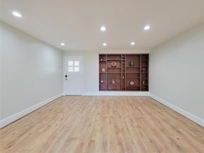 10335  Emnora Lane , Houston Texas 77043