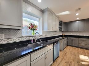 10335  Emnora Lane , Houston Texas 77043