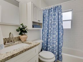 3831  Black Oak Drive , Dallas Texas 75241