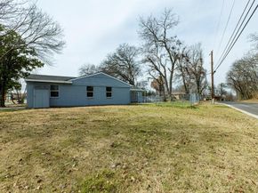 3831  Black Oak Drive , Dallas Texas 75241
