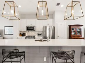 4419  Buena Vista Street  8, Dallas Texas 75205