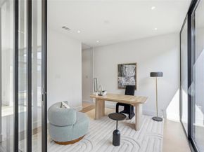 6822  Victoria Avenue , Dallas Texas 75209