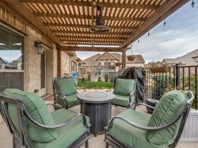 1023  Birds Fort Trail , Arlington Texas 76005