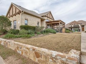 1023  Birds Fort Trail , Arlington Texas 76005