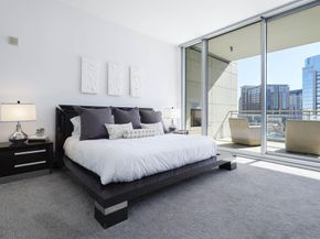 2900  Mckinnon Street  801, Dallas Texas 75201