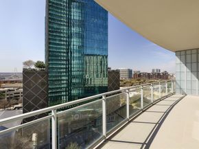 2900  Mckinnon Street  801, Dallas Texas 75201