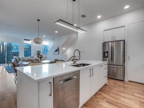 1914  Annex Avenue , Dallas Texas 75204