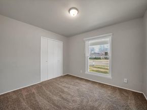 909  Ravencroft Drive , Garland Texas 75043