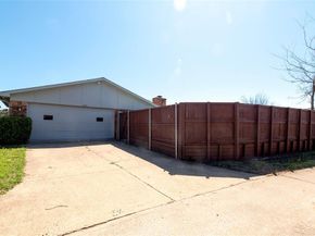 2119  Meadfoot Road , Carrollton Texas 75007