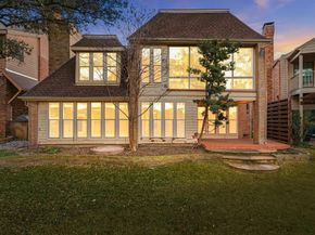 16815  Village Lane , Dallas Texas 75248