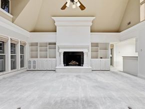 16815  Village Lane , Dallas Texas 75248