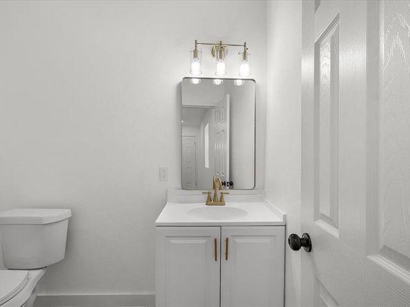 751  Ivywood Drive , Dallas Texas 75232