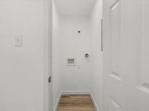 751  Ivywood Drive , Dallas Texas 75232