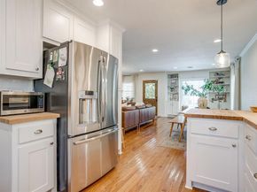 4924  Calmont Avenue , Fort Worth Texas 76107