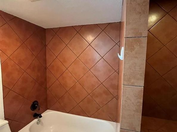 640  Harbor Drive , Azle Texas 76020