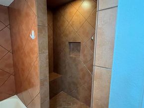 640  Harbor Drive , Azle Texas 76020