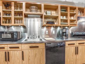 1122  Jackson Street  322, Dallas Texas 75202