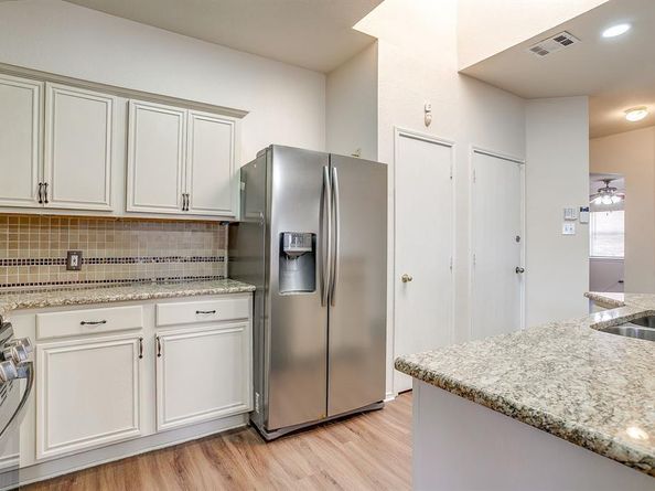 9812  Maryville Lane , Fort Worth Texas 76108