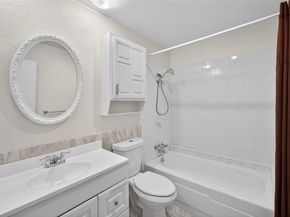 817  Oakland Street , Grand Prairie Texas 75052