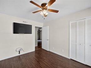 817  Oakland Street , Grand Prairie Texas 75052