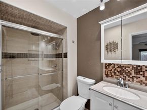 817  Oakland Street , Grand Prairie Texas 75052