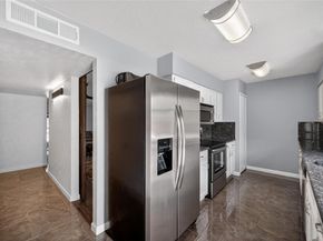 817  Oakland Street , Grand Prairie Texas 75052