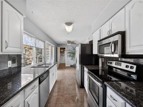 817  Oakland Street , Grand Prairie Texas 75052