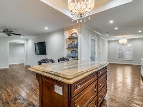 1432  Sylvan Avenue , Dallas Texas 75208