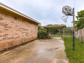 520  Lake Crest Parkway , Azle Texas 76020