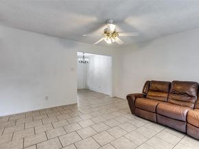 520  Lake Crest Parkway , Azle Texas 76020