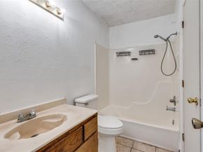 520  Lake Crest Parkway , Azle Texas 76020